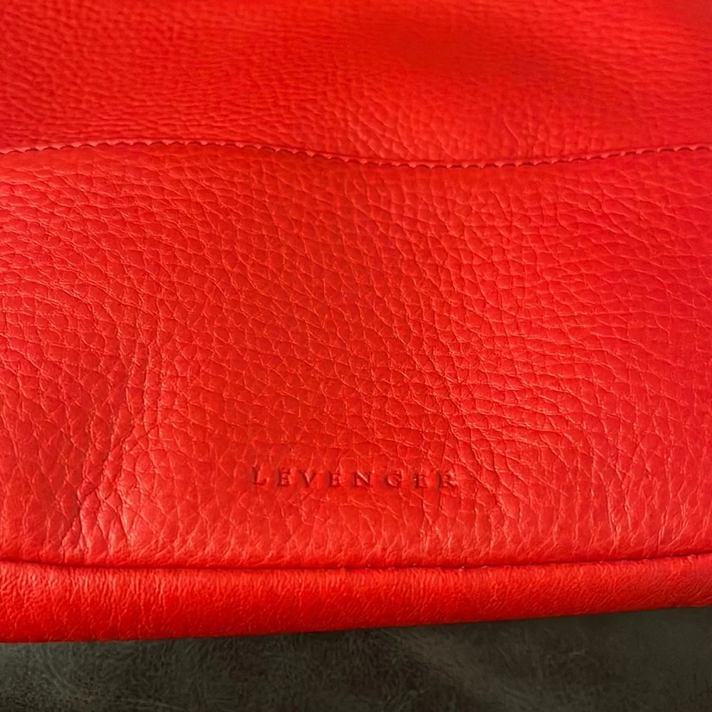 Levenger Tablet case